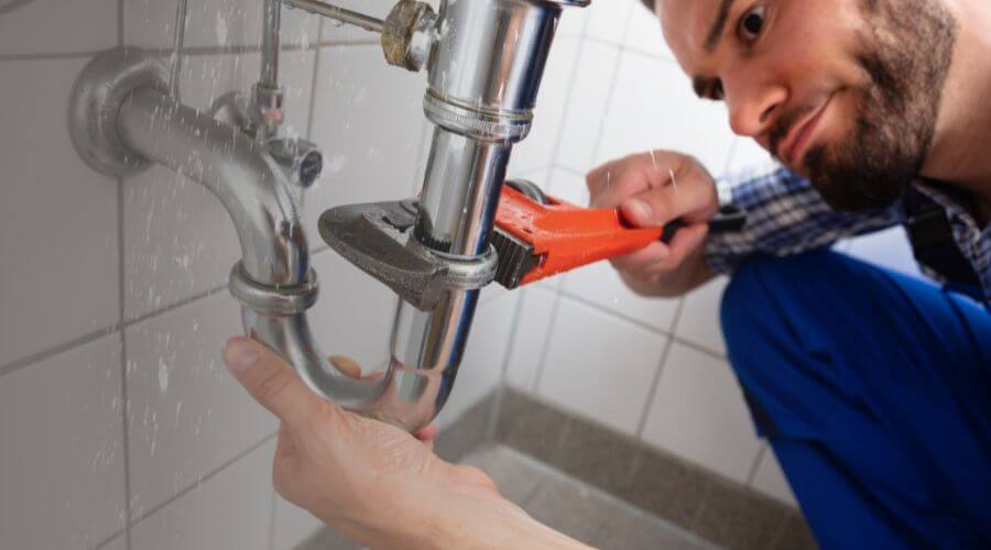 Professional bathroom faucet installation in Niagara, WI